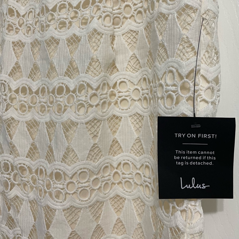 NWT Lulu’s White & Cream Crochet Sleeveless Dress, Size M, Bridal Shower Dress - Picture 7 of 11